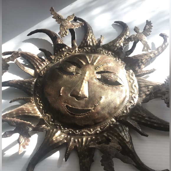 Birds Flying to the Sun-cut and pressed tin wall hanging - Picture 2 of 12